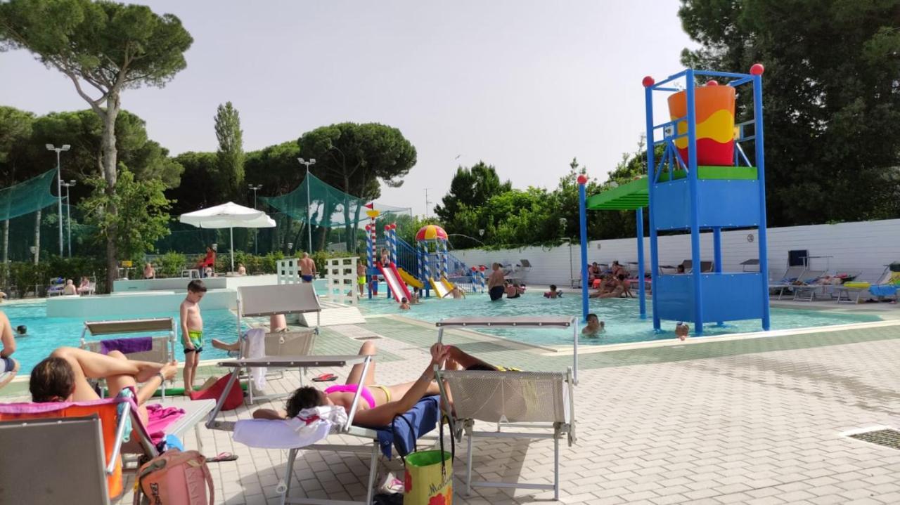Mipro Mobilhome 6 Lido di Spina Exterior photo